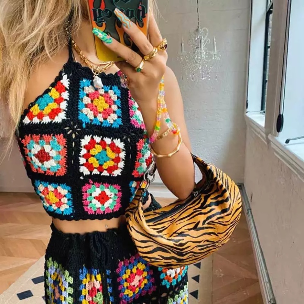 Handmade Bohemian Multi Color Knit Black Cropped Halter Retro Top - Picture 3 of 9